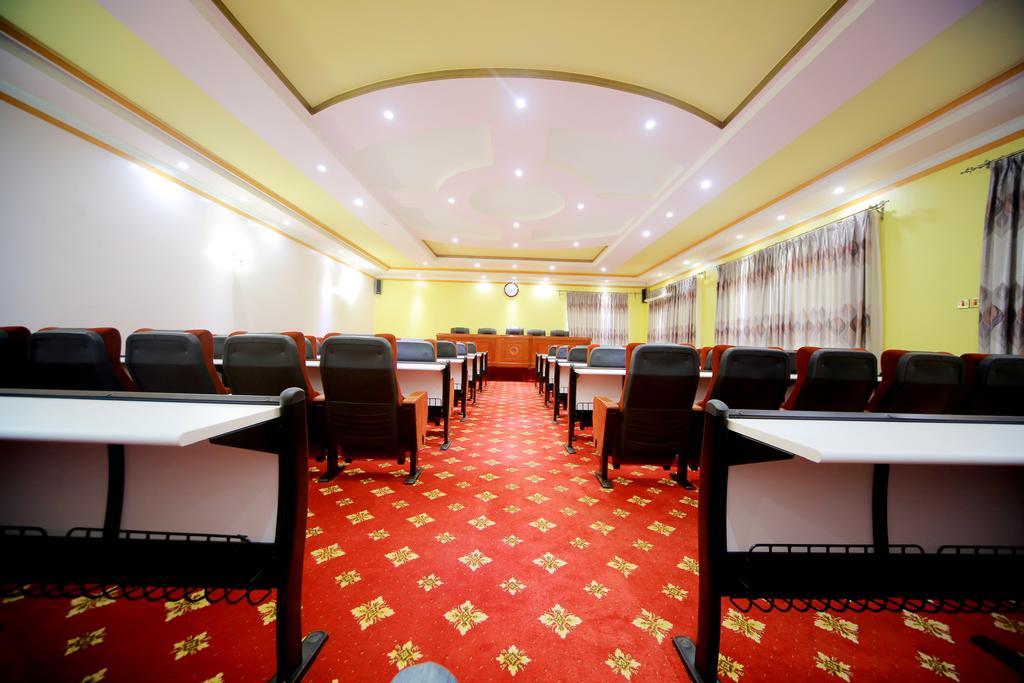Hotel Africana Kampala Esterno foto