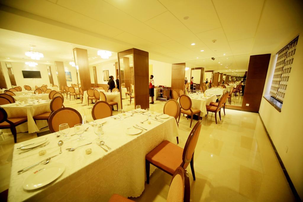 Hotel Africana Kampala Esterno foto