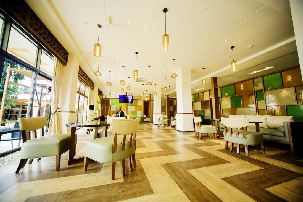 Hotel Africana Kampala Esterno foto