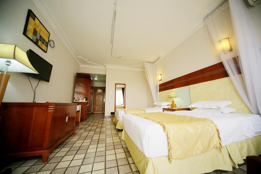 Hotel Africana Kampala Esterno foto
