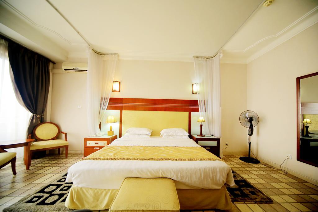 Hotel Africana Kampala Esterno foto