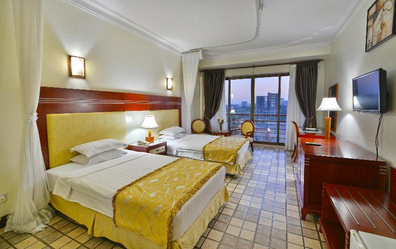 Hotel Africana Kampala Esterno foto